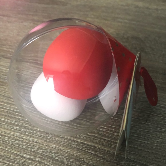 BEAUTY BLENDER SET—NEW—One large and one smaller - Picture 1 of 4